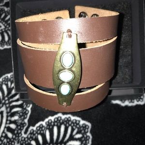 New leather bracelet with turquoise accents